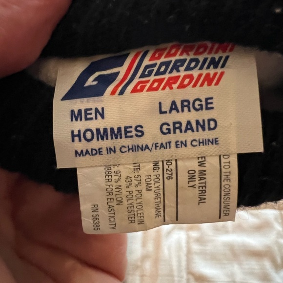 Leather gloves. Extra warm w/ liner & wrist protection to block the cold & snow - Picture 3 of 3